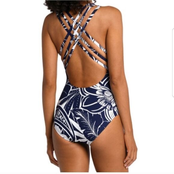 La Blanca blue flower Tummy Control One-Piece Swim, Size 8 NWT Retail $130 - Picture 11 of 14